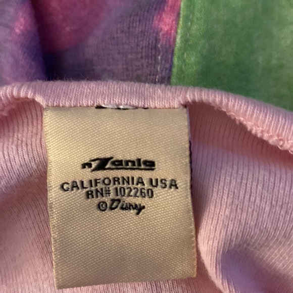 Vintage Alice in Wonderland Tee. 💕 gently Preowned. Size appears as L/XL - Picture 6 of 6